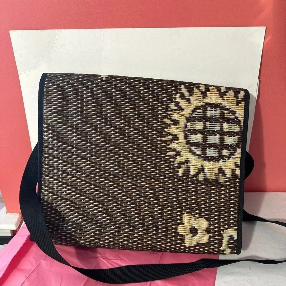 Weaved computer bag
